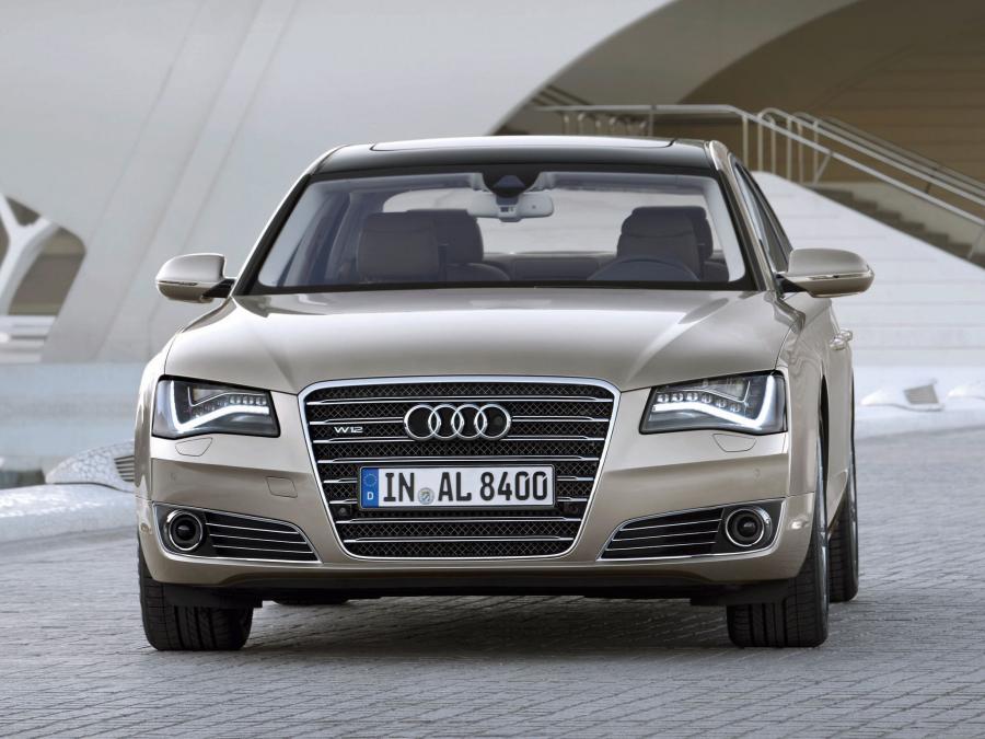  Audi A8L W12 Quattro (D4) 2010 года  (WW) (фото 12 из 35)